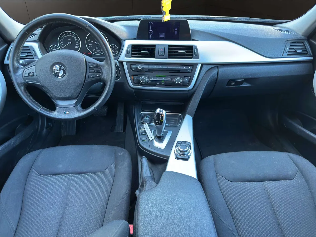 BMW 320 d Touring – Foto 6 von 8