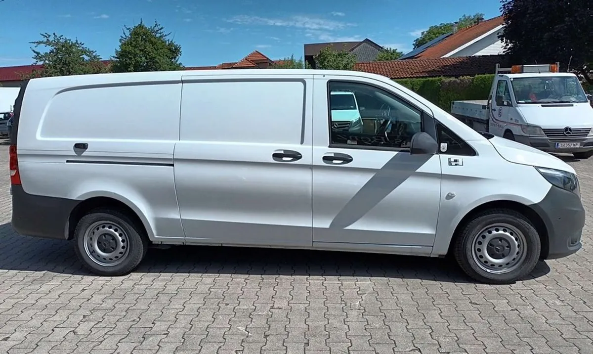Mercedes-Benz Vito 110/114/116/119 CDI RWD extralang – Foto 4 von 8